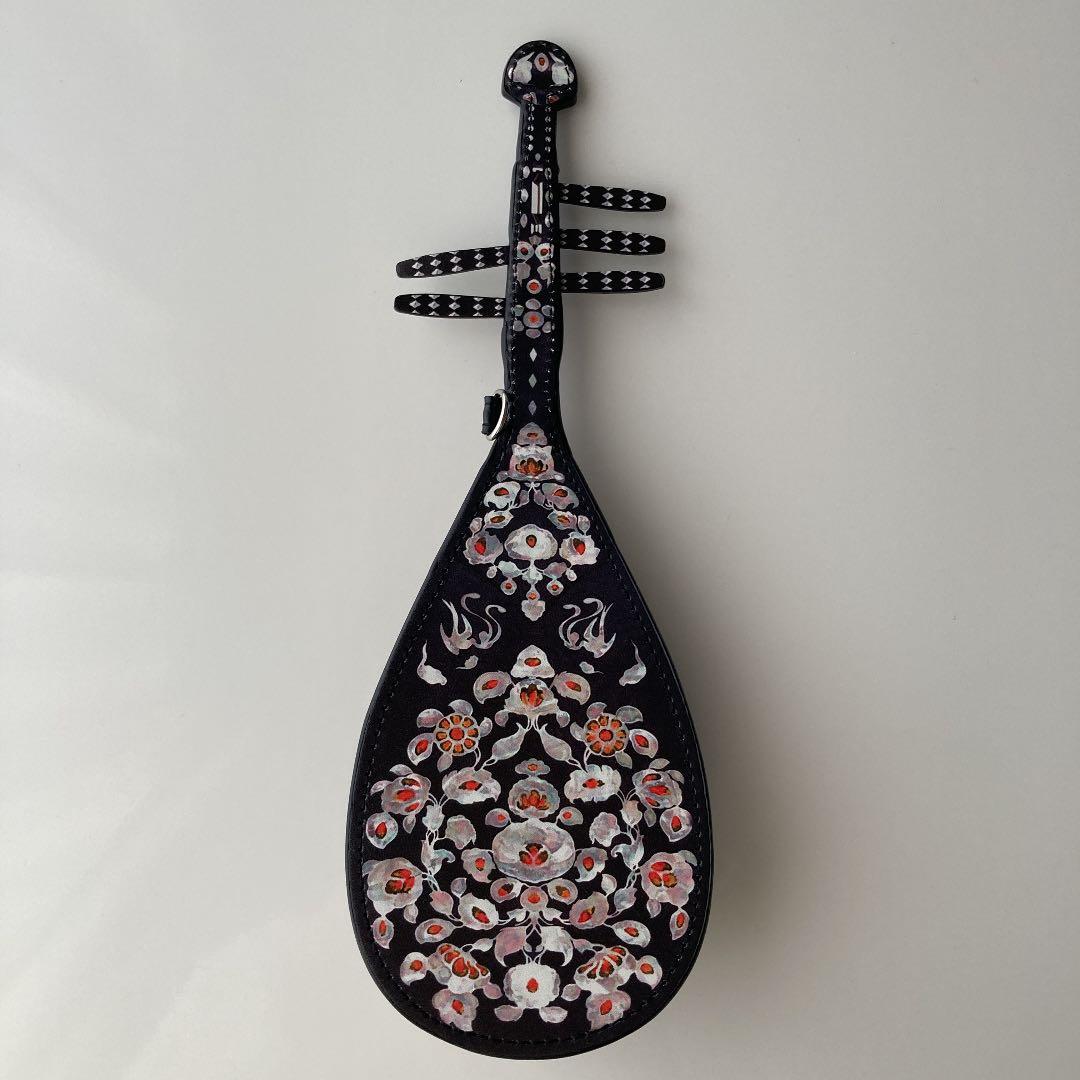 フェリシモ 正倉院 模造 螺鈿紫檀五絃琵琶ポーチ - メルカリ