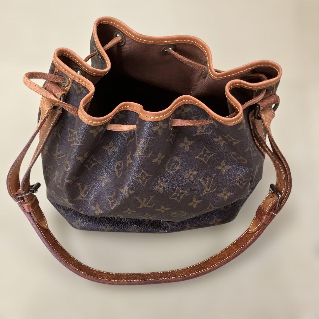 Louis Vuitton バケツバッグ ブラウン Louis Vuitton Calfskin Lock and Walk Bucket Cognac 1420511