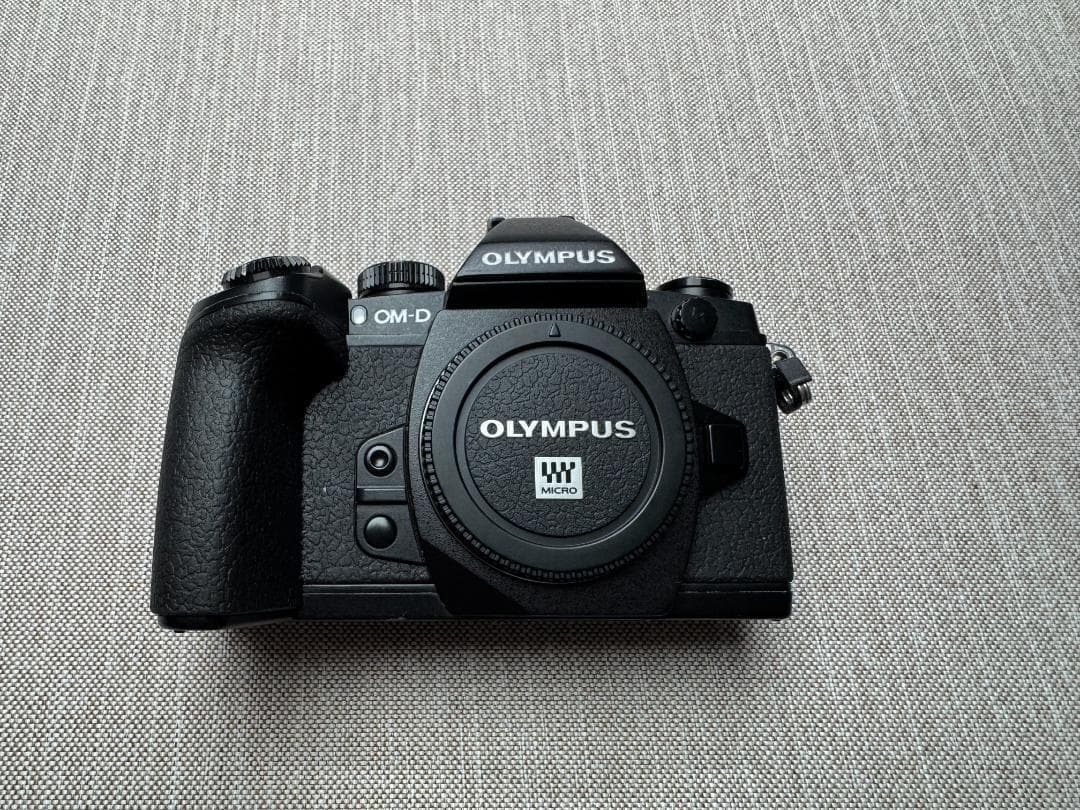 オリンパス OM-D E-M1（初代）ボディ オリンパス OLYMPUS OM-D E-M1 ボディ [ブラック] 価格比較 - 価格.com