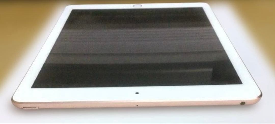 Apple iPad (第6世代) 32GB ゴールド - メルカリ