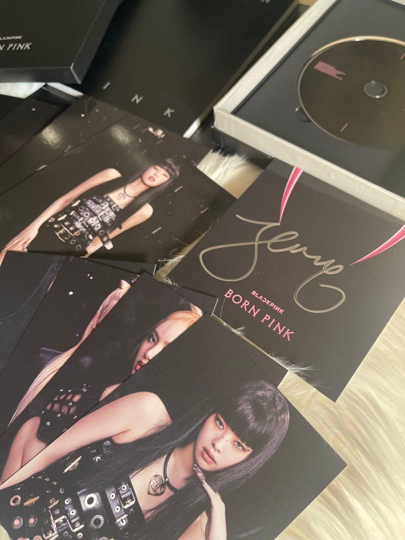 BLACKPINK JENNIE BORN PINK CD サイン入りカード付き - メルカリ