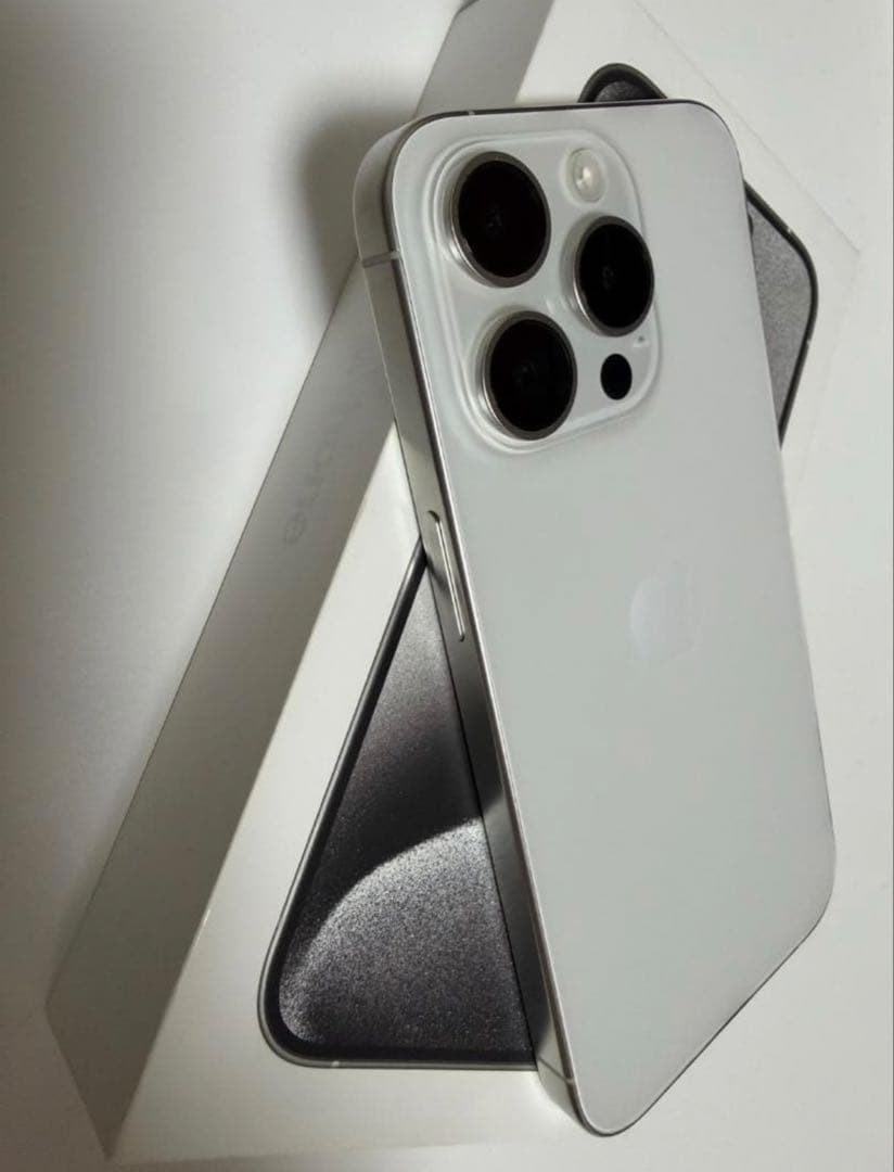 Apple iPhone 15 Pro 256GB バッテリー95% phonsul-com_15-btr