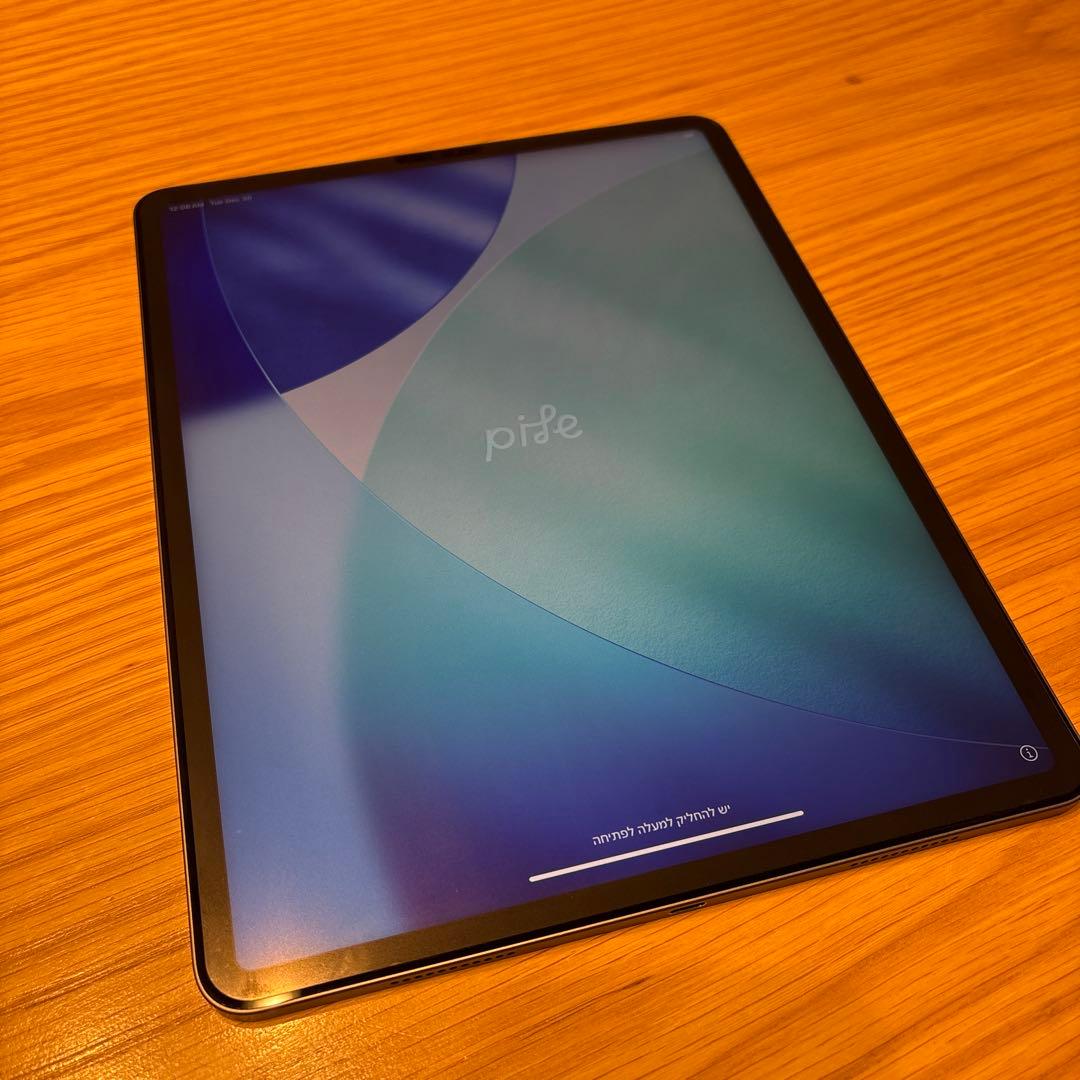 セール iPad Pro 12.9 第5世代 128GB M1 バッテリー84% - メルカリ