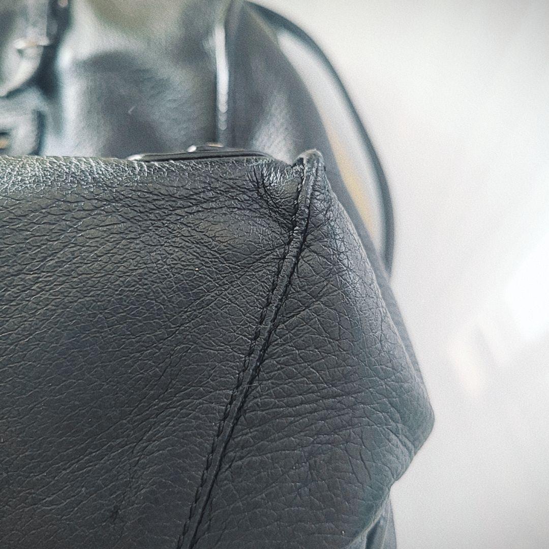 BALENCIAGA ブラック ダブルポケット レザー ショルダーバッグ - メルカリ