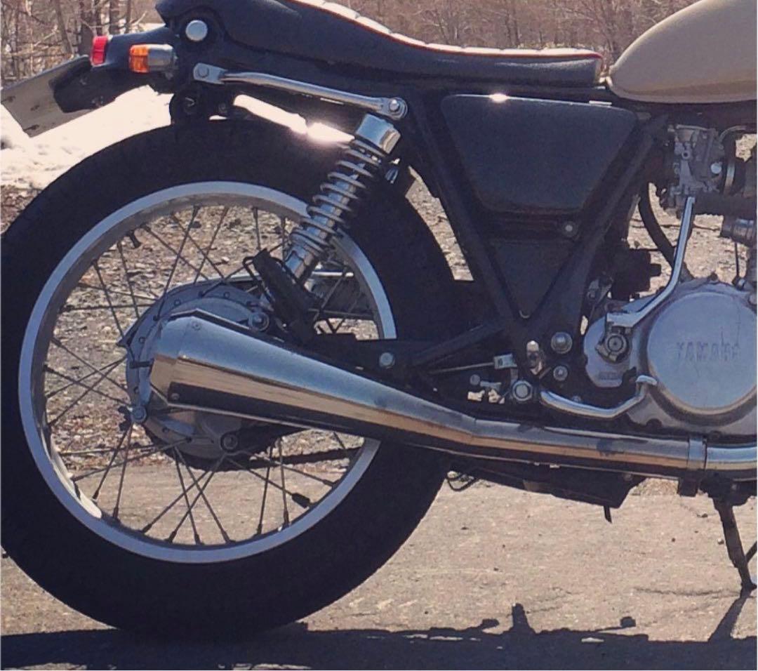 SR400 モトギャラリークラフト クェーサーメガホンマフラー - メルカリ