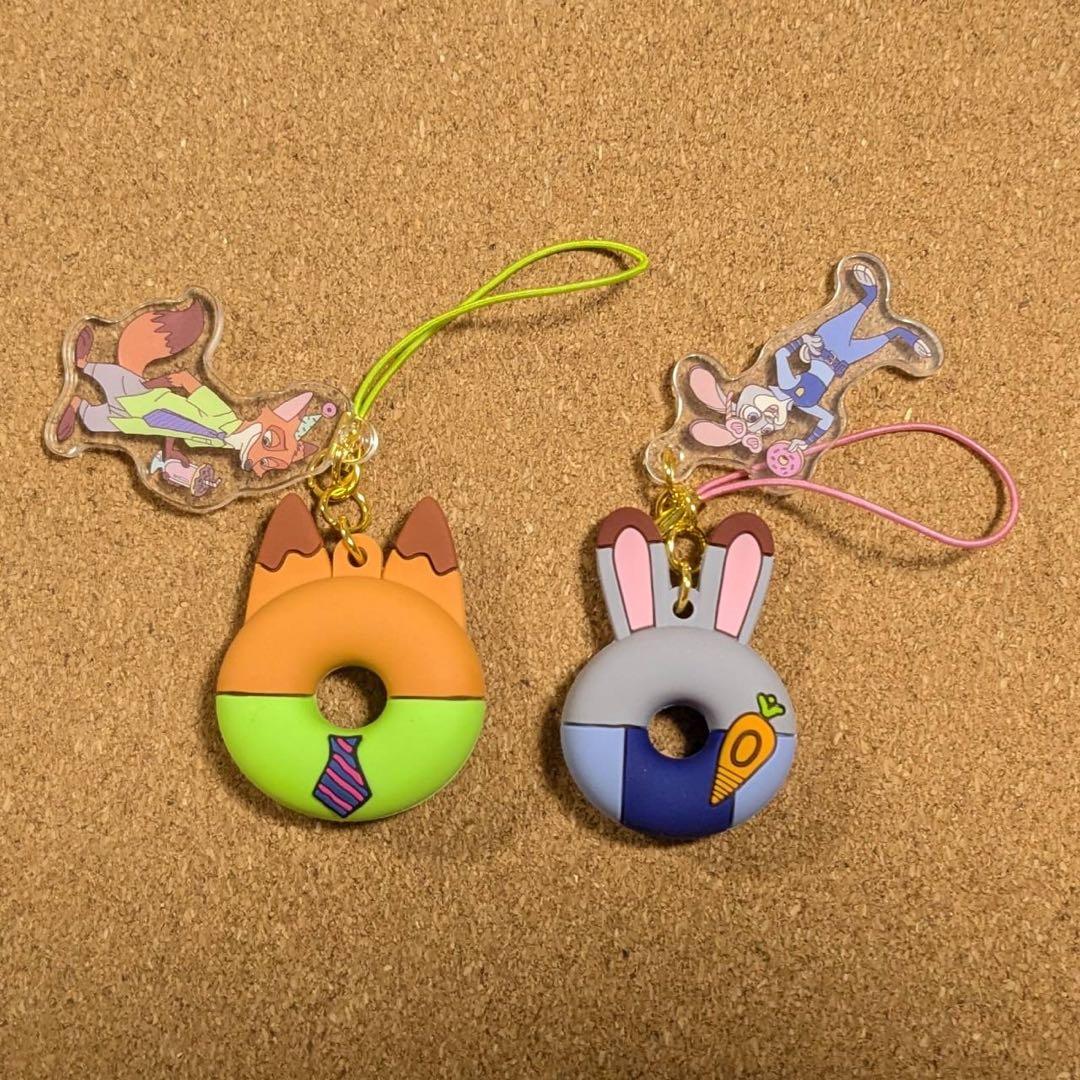 ディズニーストア ズートピア 10周年 シークレットストラップ - メルカリ