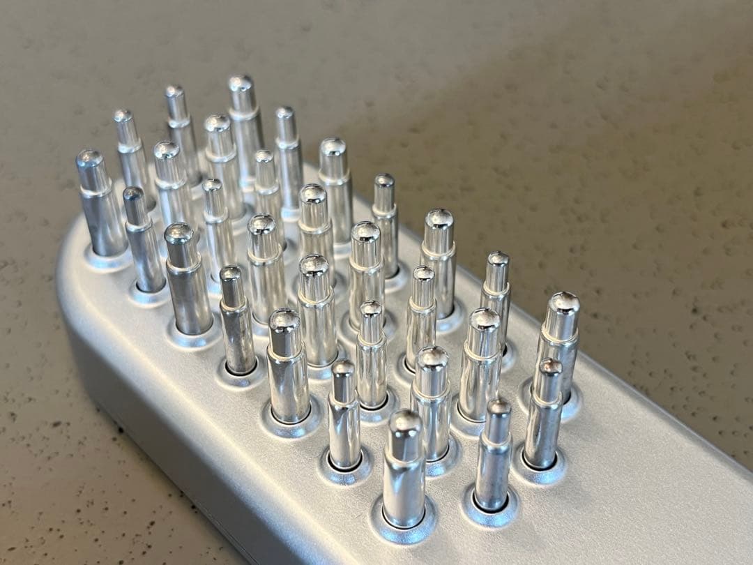 《美品》SALONIA サロニア EMSリフトブラシ