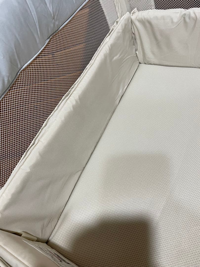 超美品 ココネルエアー ホワイトグレー ベビーベッドの通販はau PAY