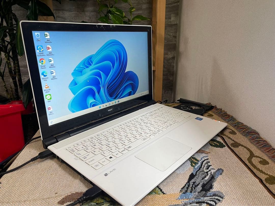 初心者でもすぐ使える初期設定済み,高年式 NEC パソコンノ-ト