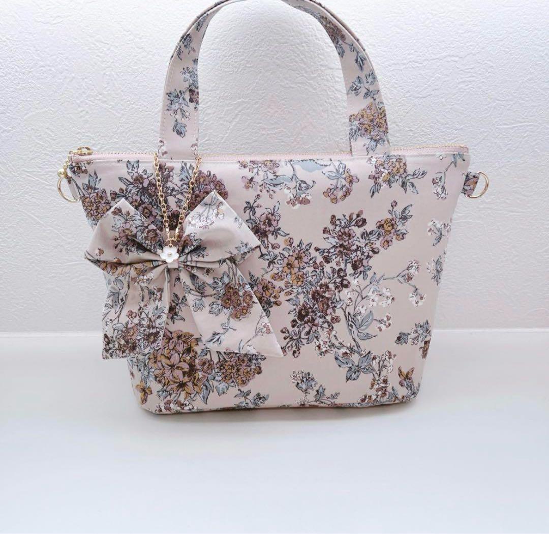 【K☆ページ】リバティ　縮小セリーヌ　リボンチャーム付き楕円底バッグ K☆ページ】リバティ 縮小セリーヌ リボンチャーム付き楕円底バッグ K