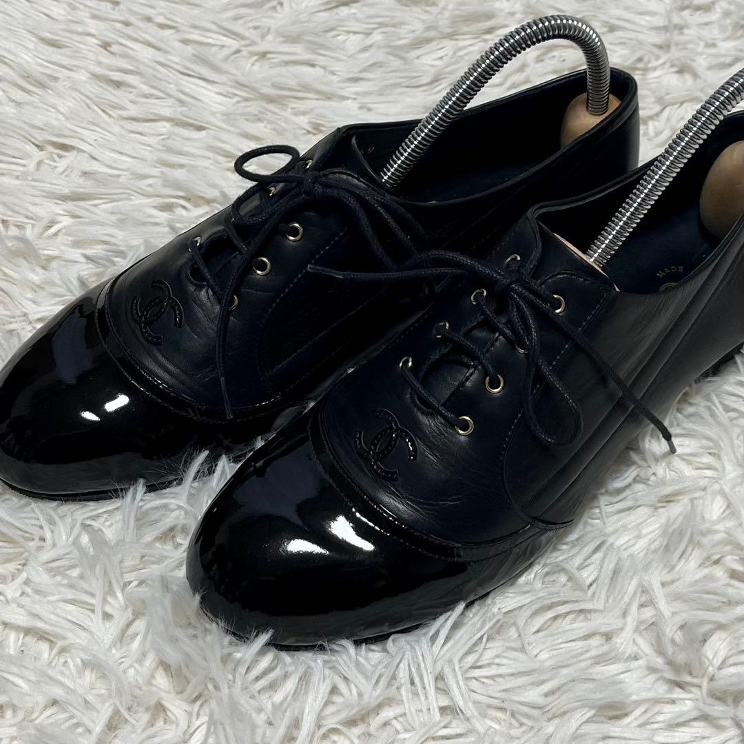 極美品　CHANEL ローファー　シューズ　ココマーク　23.5 CHANEL（シャネル） （未使用保管品）シャネル ココマーク ローファー