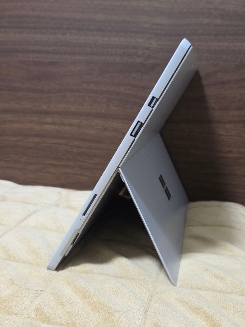 Microsoft Surface Pro 6 シルバー 256GB 箱付 - メルカリ