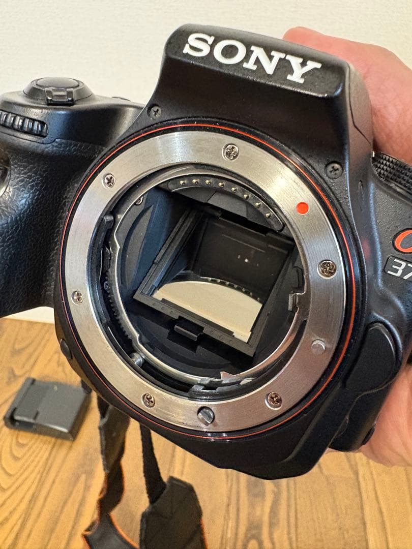 ジャンク SONY α37 デジタル一眼レフカメラ - メルカリ