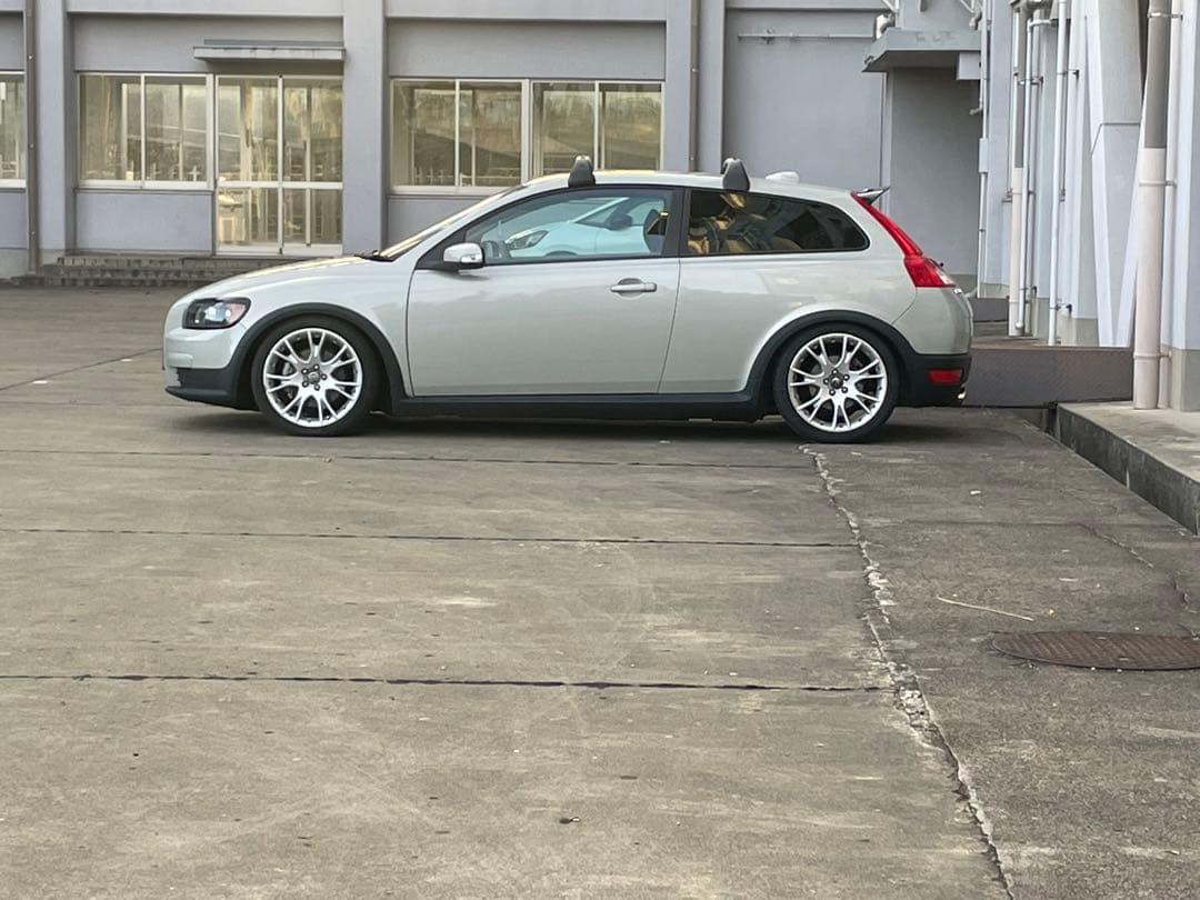 Volvo C30 2.4i ボルボ
