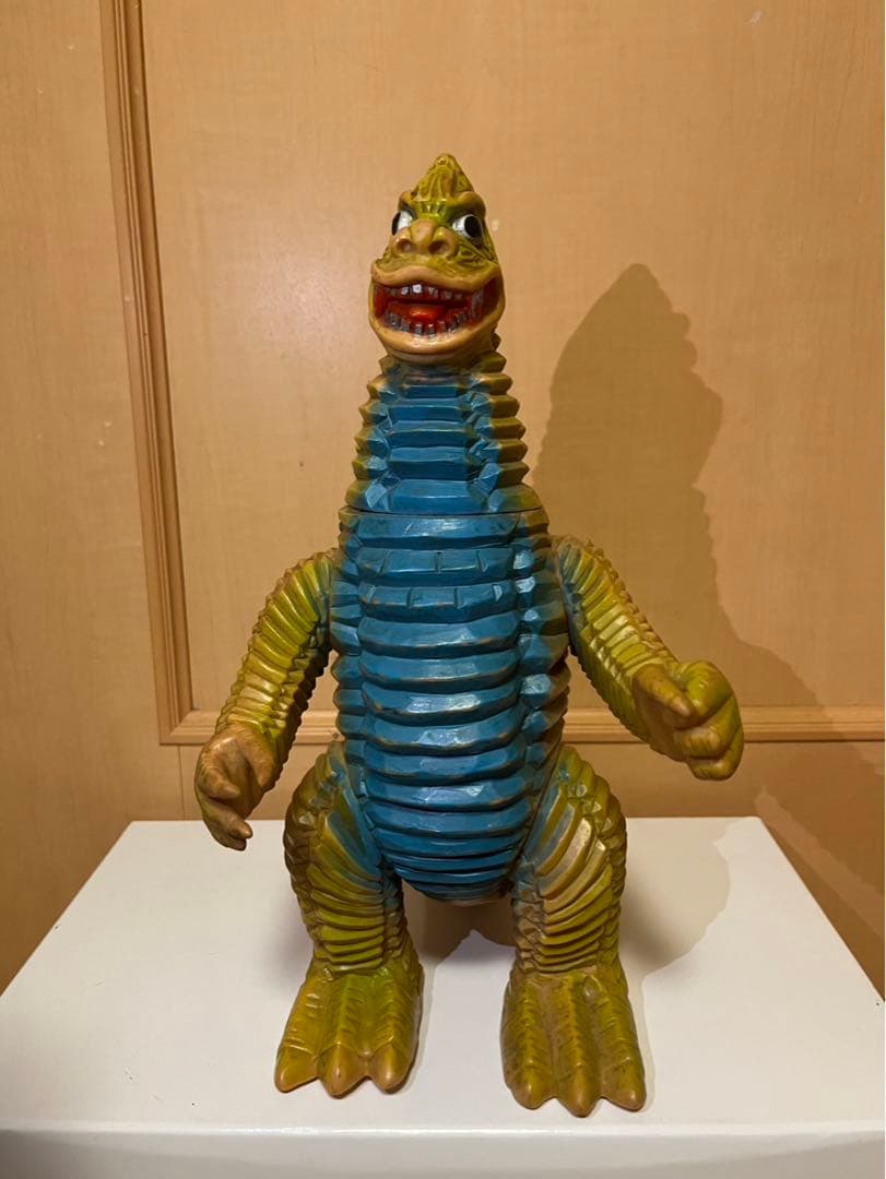 ウルトラマンシリーズ ブルマァク ソフビ ジャイアント レッドキング