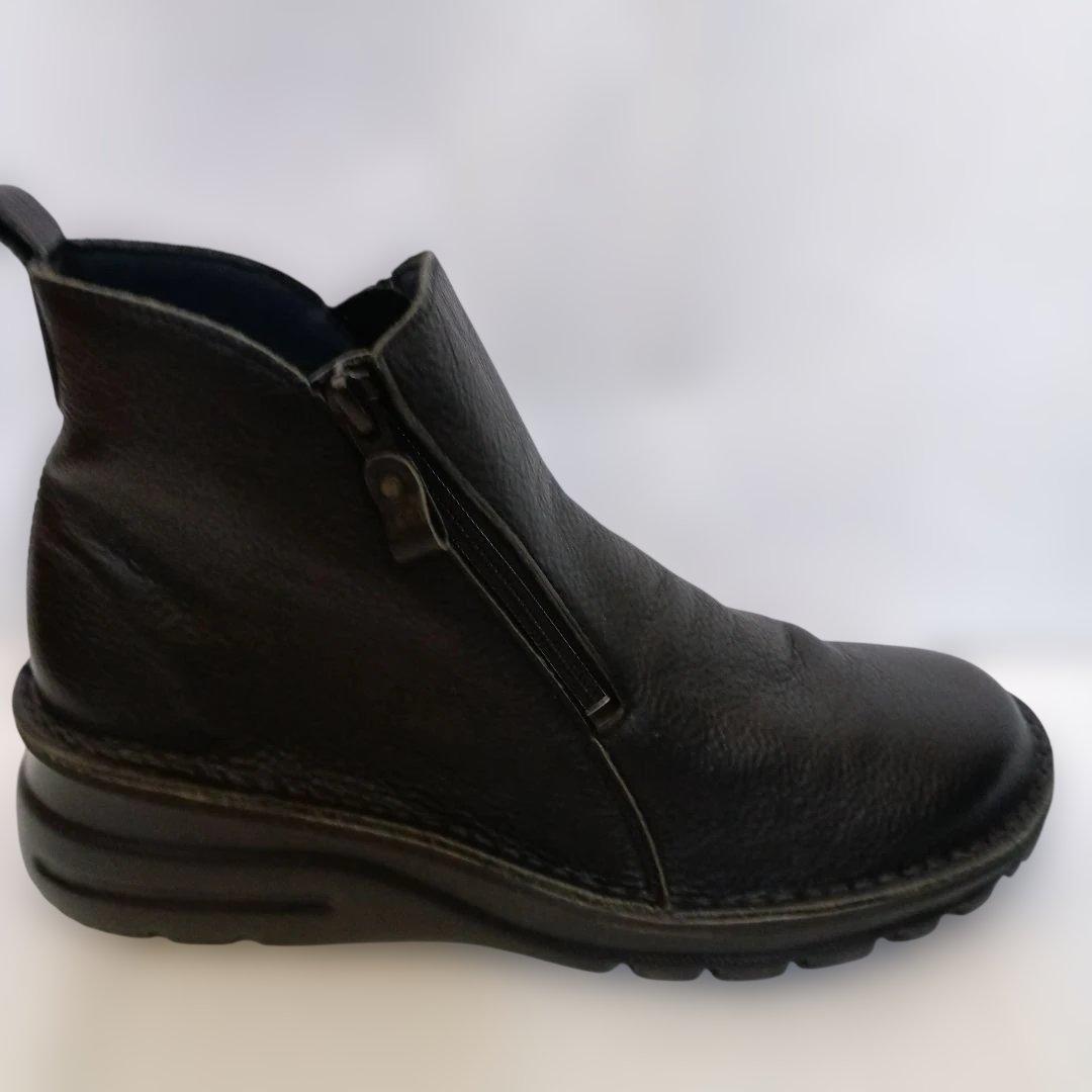 黒いレザーショートブーツ ジッパー付き 24.5cm 新品未使用