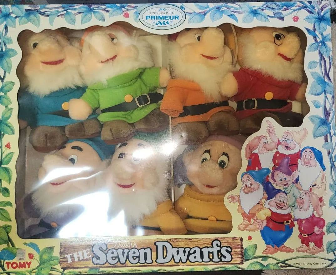 TOMY 七人の小人 ぬいぐるみ7体セット ディズニー - メルカリ