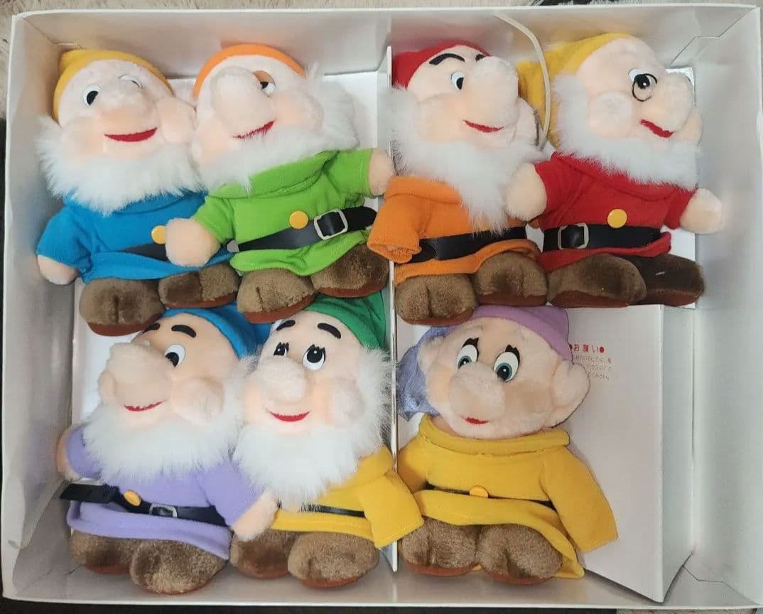 TOMY 七人の小人 ぬいぐるみ7体セット ディズニー - メルカリ