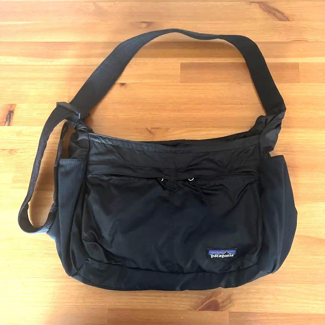 パタゴニア ライトウェイト トラベル クーリエ ショルダーバッグ