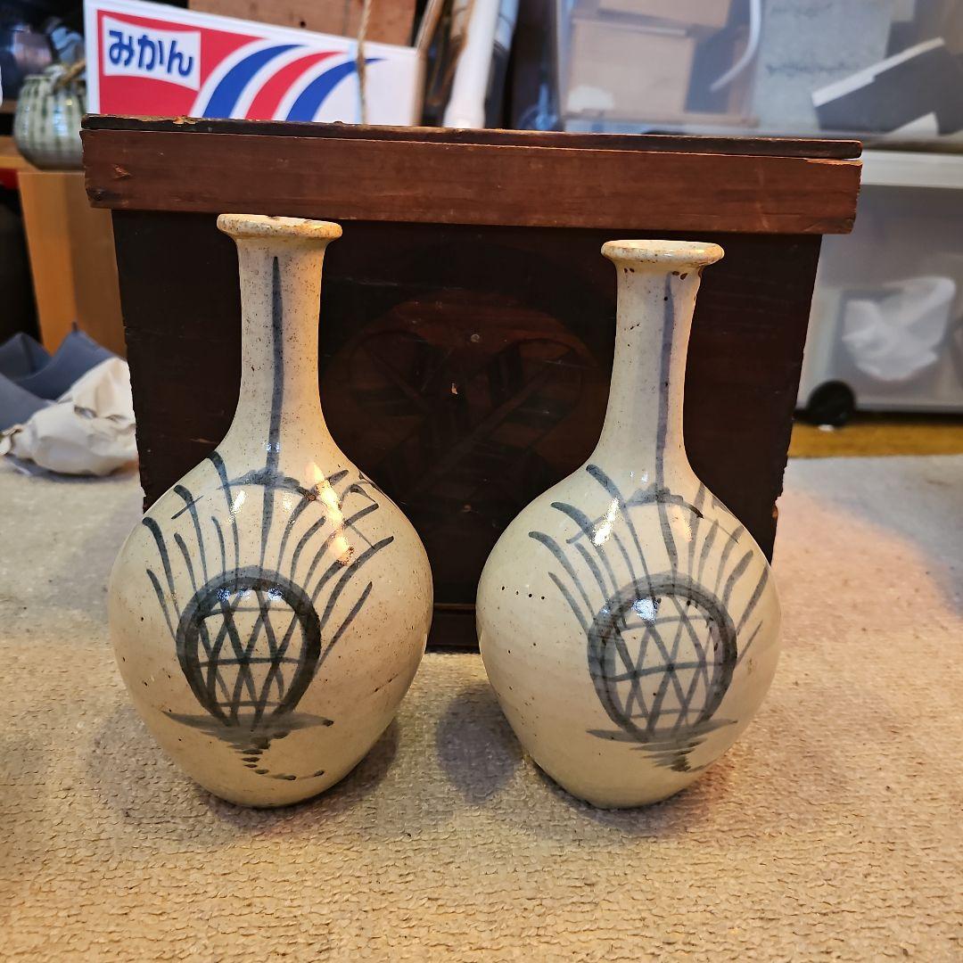 江戸初期から中期 古伊万里徳利(俗称パイナップル絵柄)一対 古伊万里 徳利 江戸初期 中期 | 古物屋次元 オンラインショップ