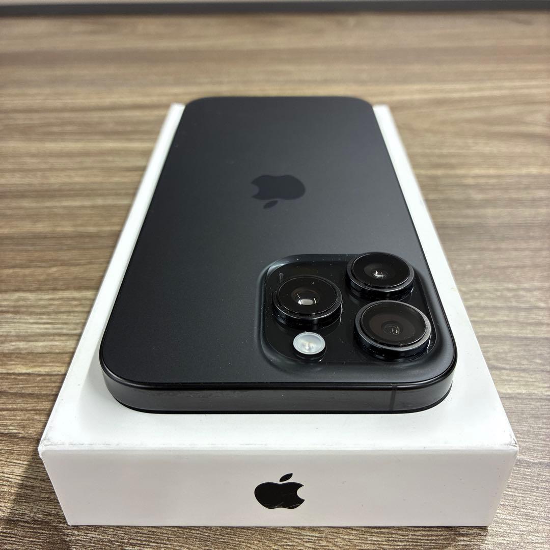 Apple iPhone 16 Pro Max 本体 極美品 - メルカリ