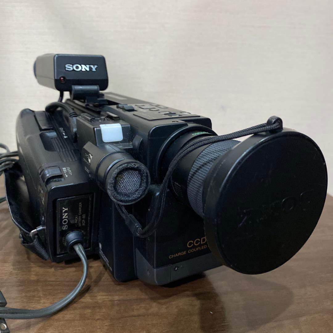 ジャンクCCD-V50 SONY 8mmビデオカメラ 326. Hi8 ケース付 - メルカリ
