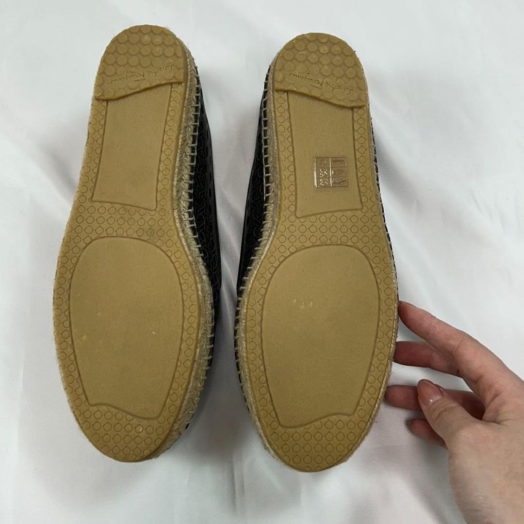 J674 新品未使用 25.0cm サルヴァトーレフェラガモ レディース