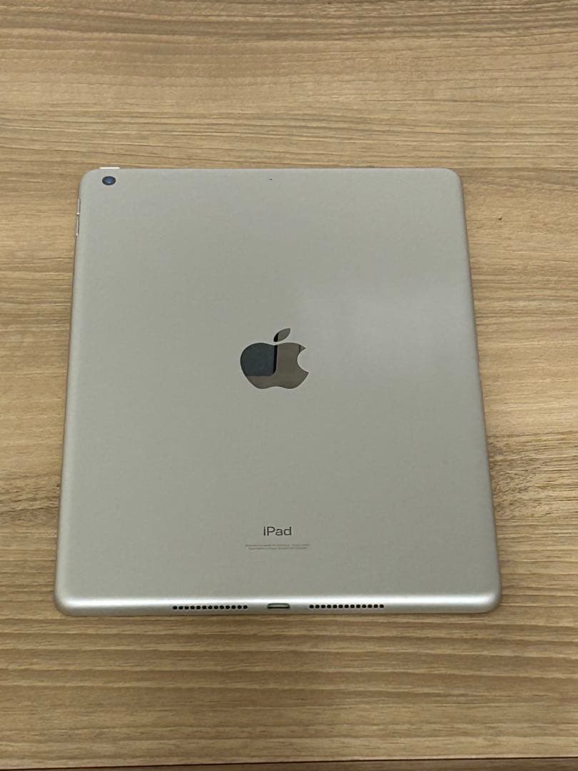 Apple iPad 第9世代シルバー 本体　Wi-Fiモデル256GB Amazon.co.jp: 【整備済み品】 Apple iPad (第9世代) Wi-Fi 256GB