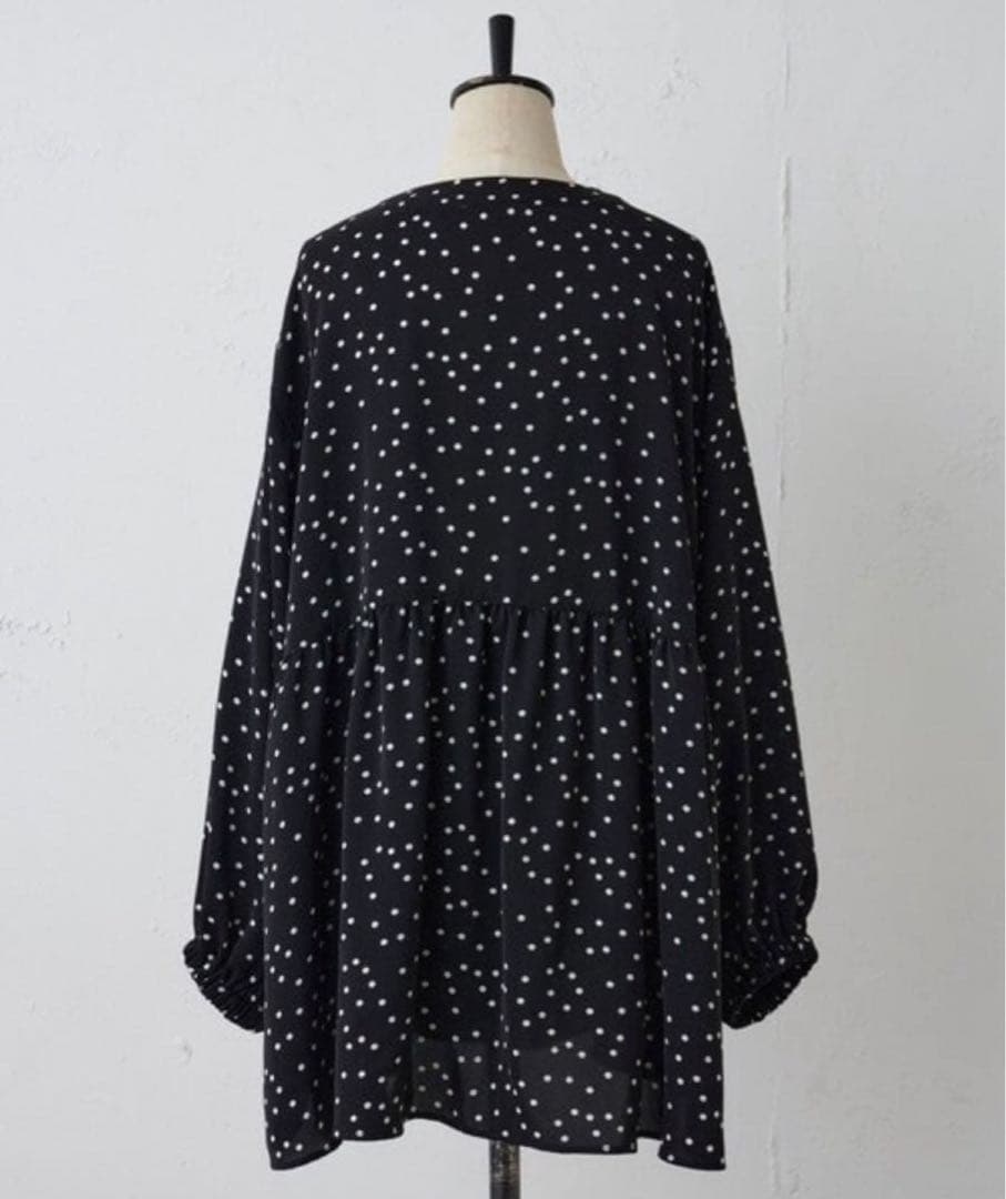 美品】BEARDSLEY ビアズリー ギャザーブラウス - メルカリ