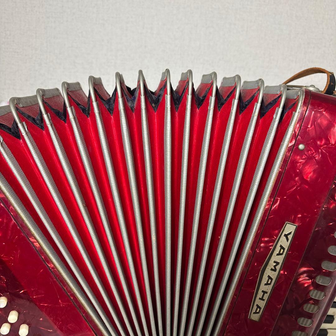 YAMAHA アコーディオン 赤 25鍵盤 8905 - メルカリ