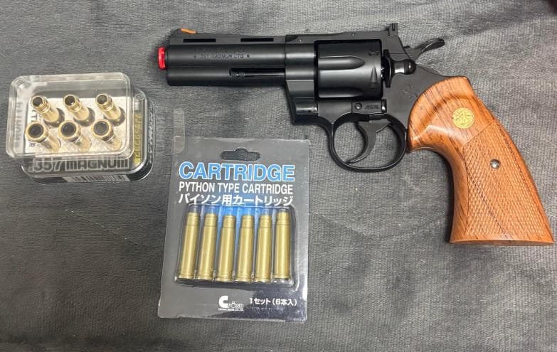 クラウンモデル コルトパイソン 4インチ ガスリボルバー クラウンモデル コルト パイソン 4インチ シルバー 18才以上用ガス