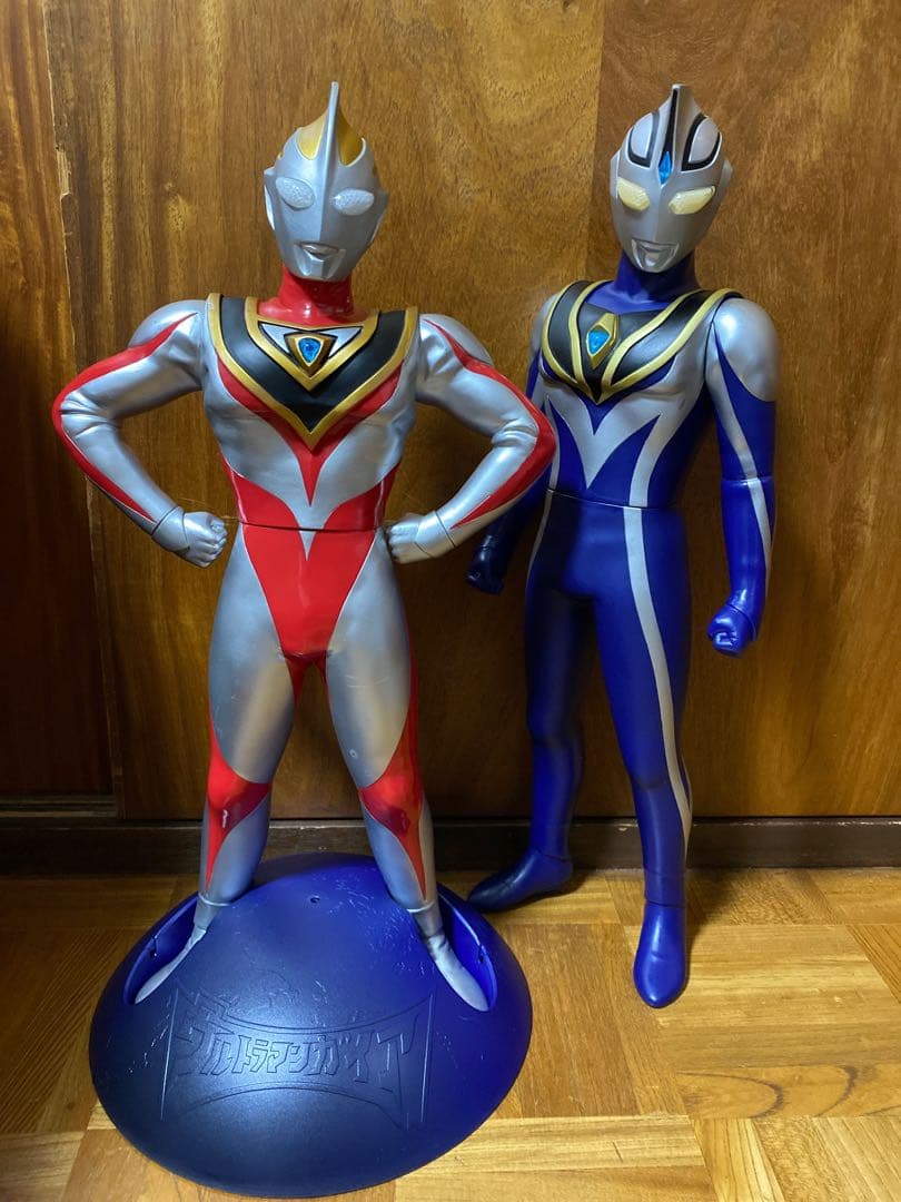 京本コレクション ウルトラマンガイアV2 & アグルV2 - メルカリ