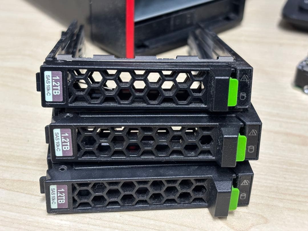 富士通コンパクトサーバー PRIMERGY TX1320 M4 ジャンク品 - メルカリ