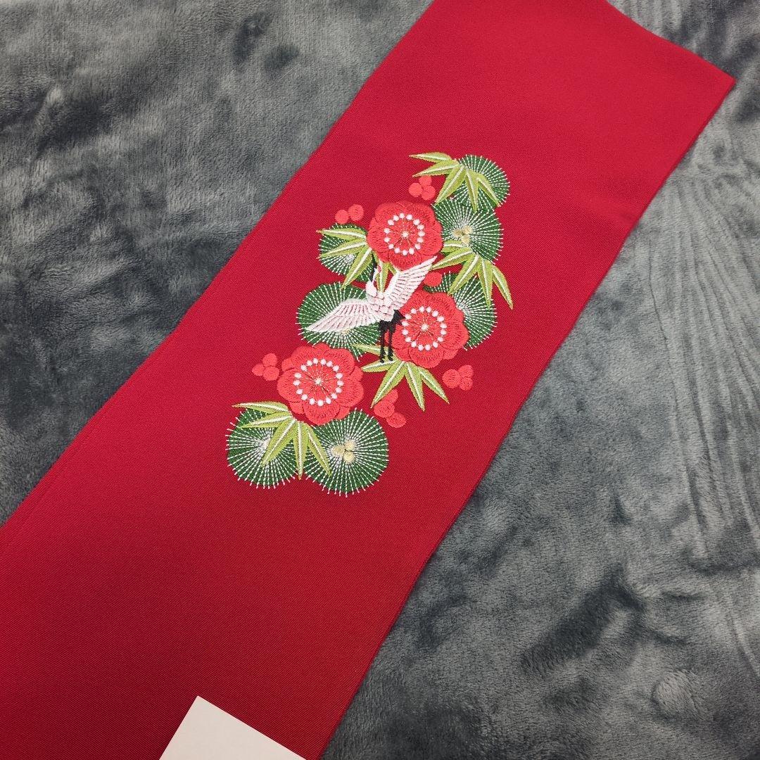 赤地 鶴と花刺繍 半襟 正絹 - メルカリ