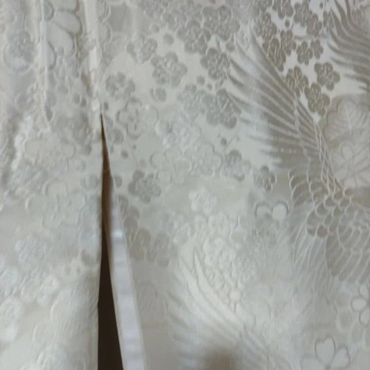 白無垢 たいへん愛でたい松竹梅に鶴の柄J | Shop at Mercari from
