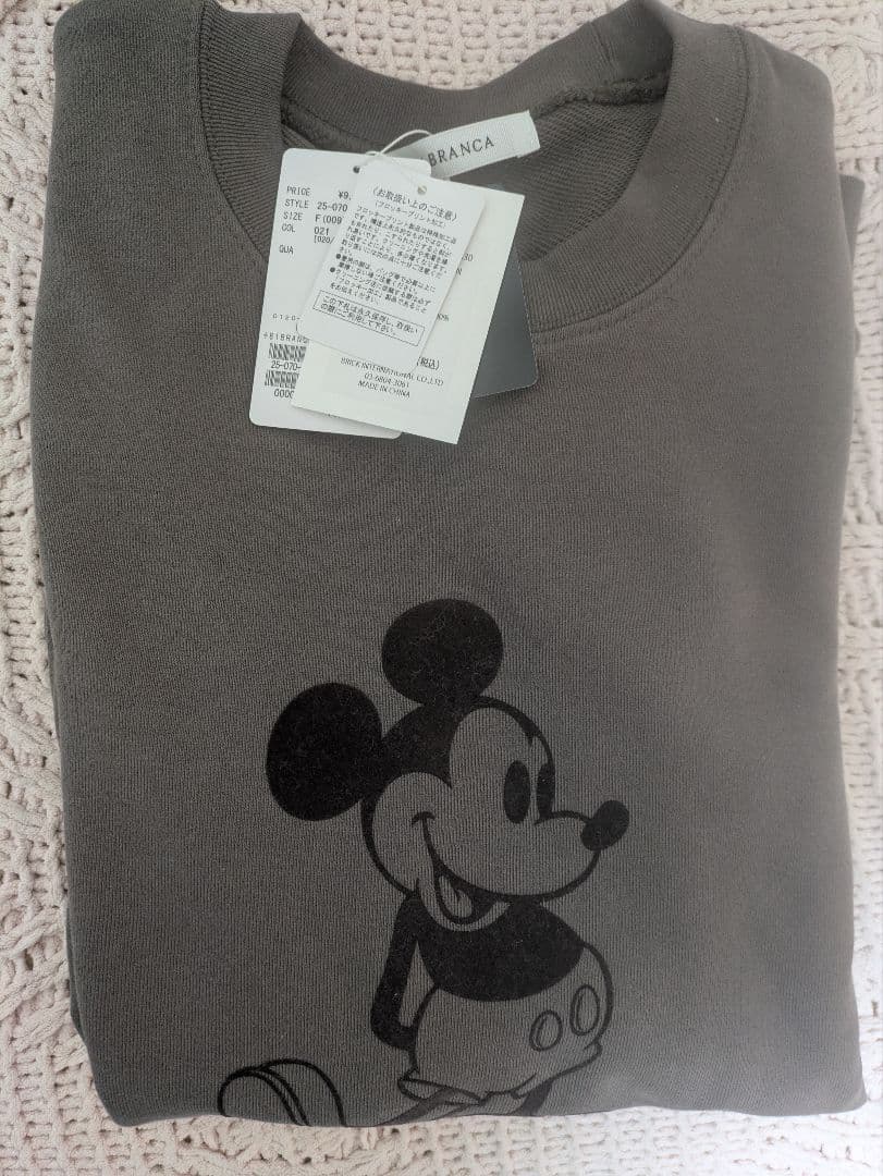 81BRANCA/ハチイチブランカ SLOBE別注 ミッキースウェット +81BRANCA