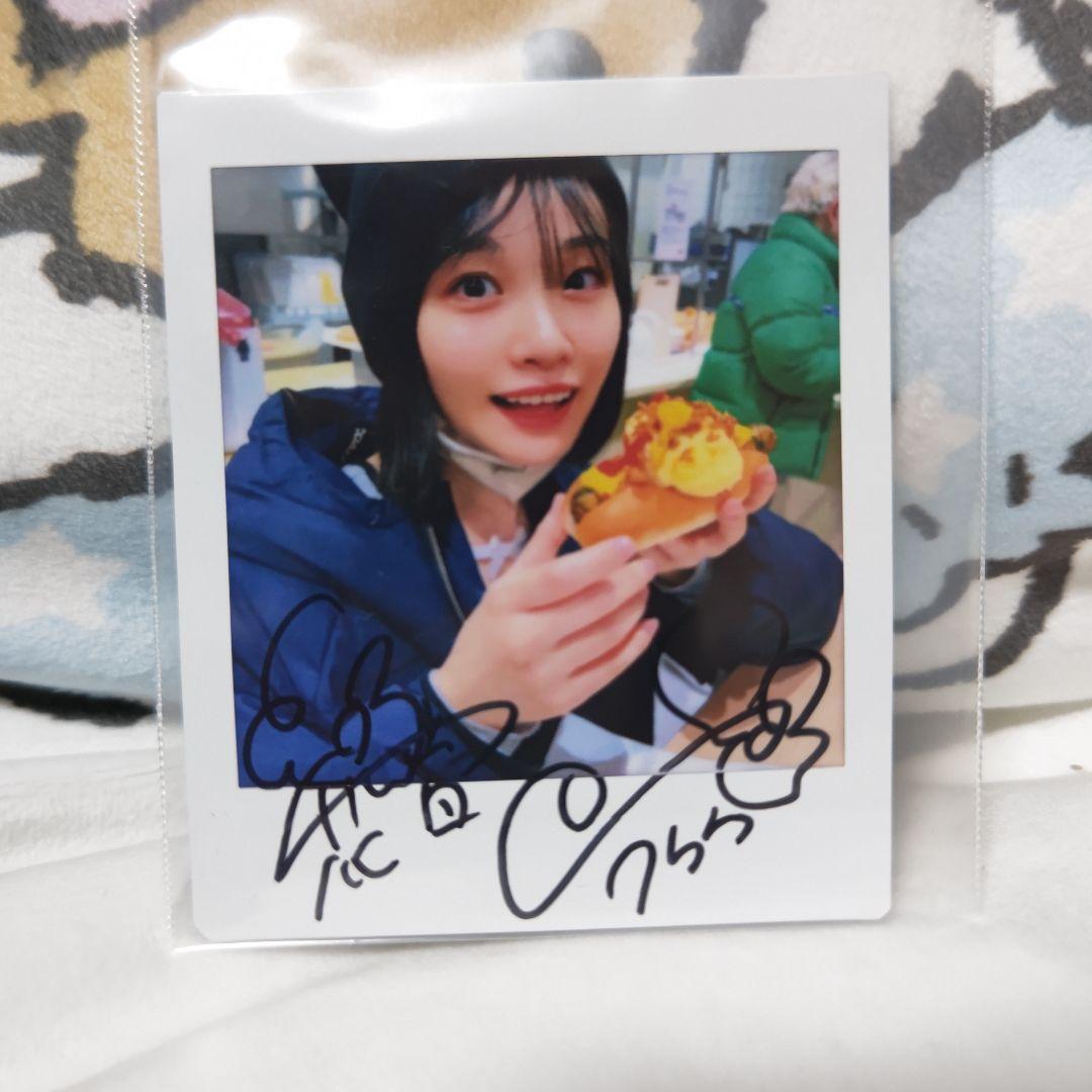 花音うらら サイン入りチェキ ① - メルカリ