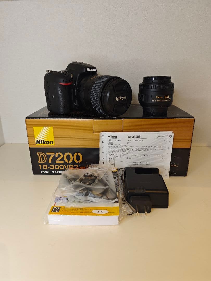 Nikon D7200 ズームレンズキット 18-300mm 35mm Amazon | Nikon デジタル一眼レフカメラ D7200 18-300VR レンズキット