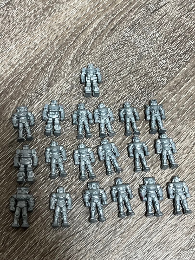 レインボーマン？ガンダム？ダイキャスト金属製　 19体　レトロ　昭和 レインボーマン？ガンダム？ダイキャスト金属製 19体 レトロ 昭和