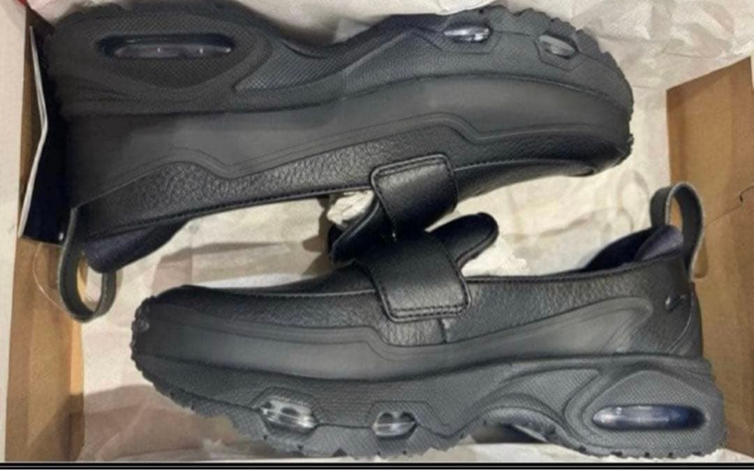 IM8814-001 24cm 新品 ナイキ エアマックスフェノメナ ローファー