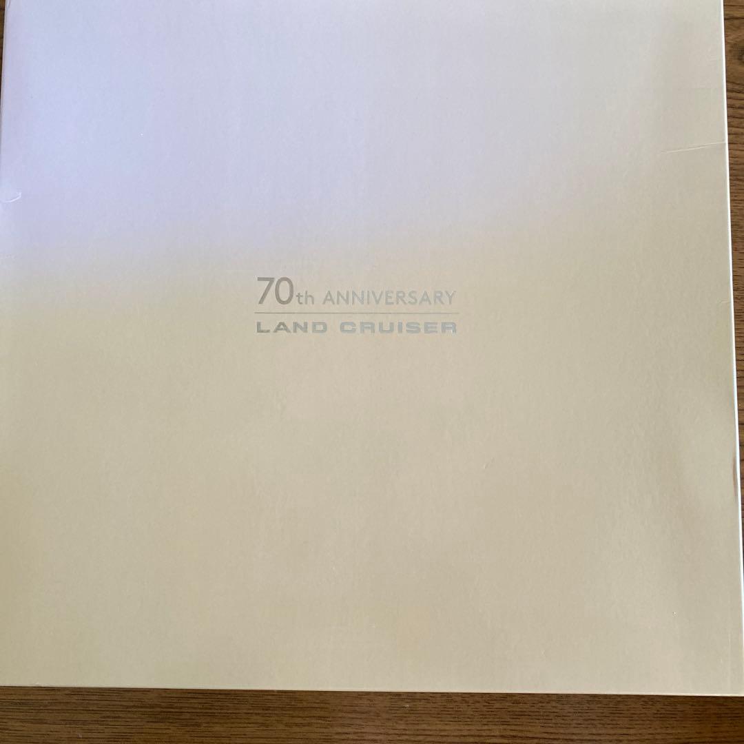 限定 70周年記念 ランドクルーザー ピンバッチ非売品 - メルカリ