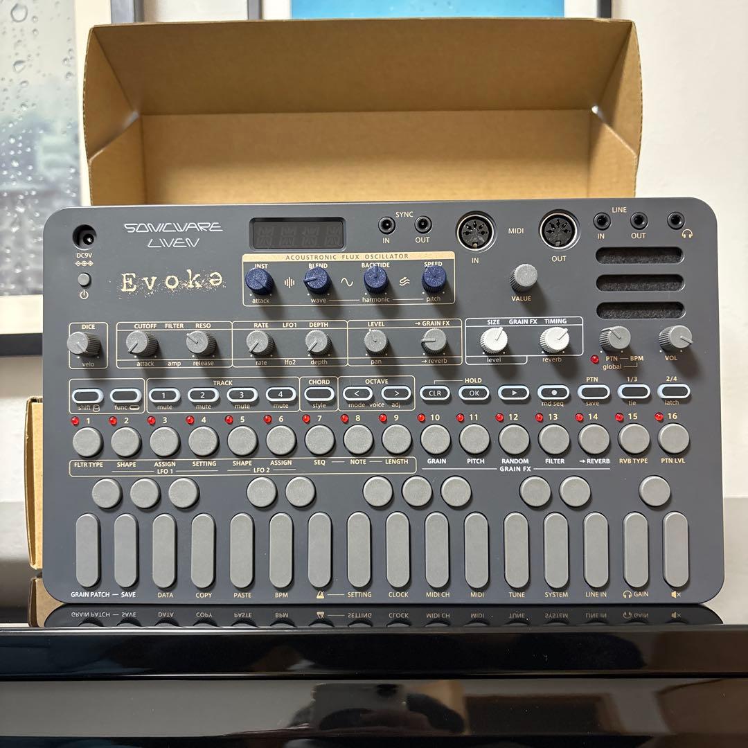 【ほぼ未使用】 SONICWARE LIVEN Evoke シンセサイザー SONICWARE LIVEN Evoke – SONICWARE 日本公式