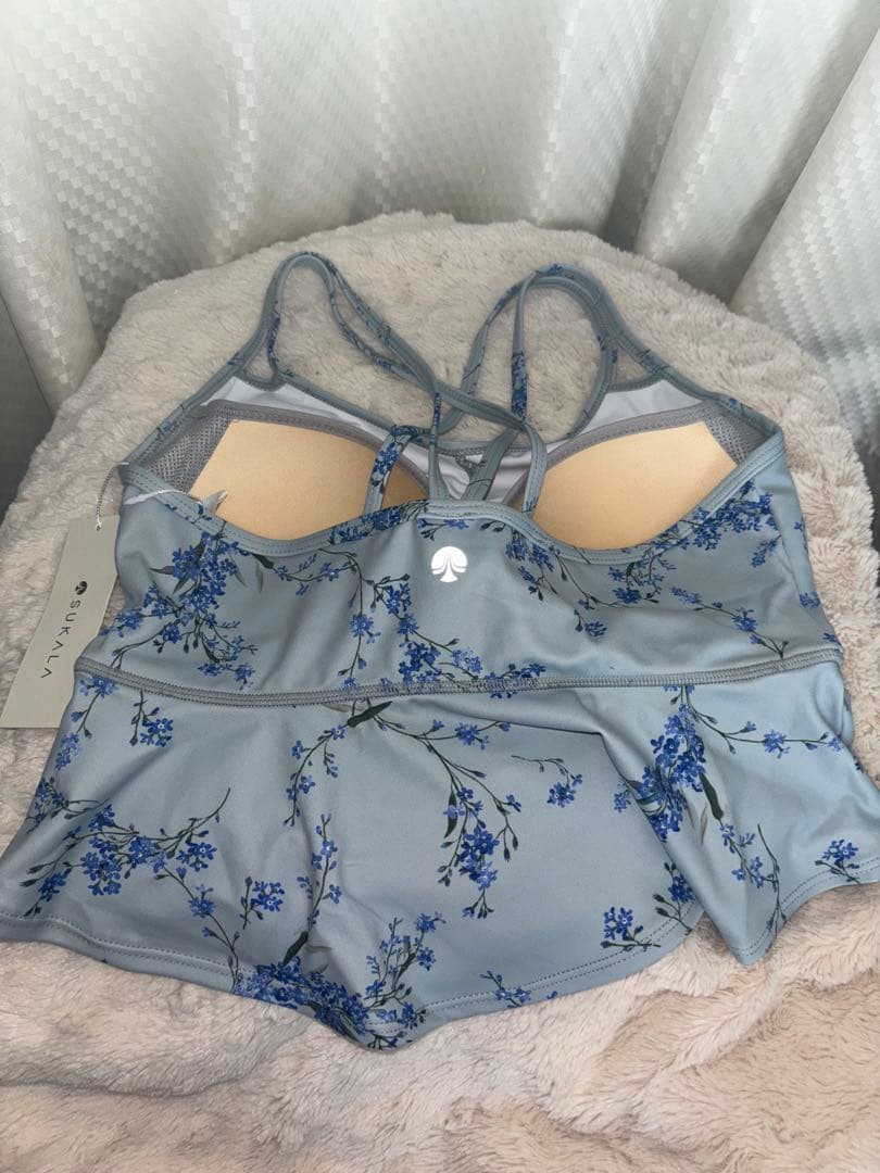 《ヨガウェア》SUKALA スプリングフラワー　フレアブラトップ　忘れな草