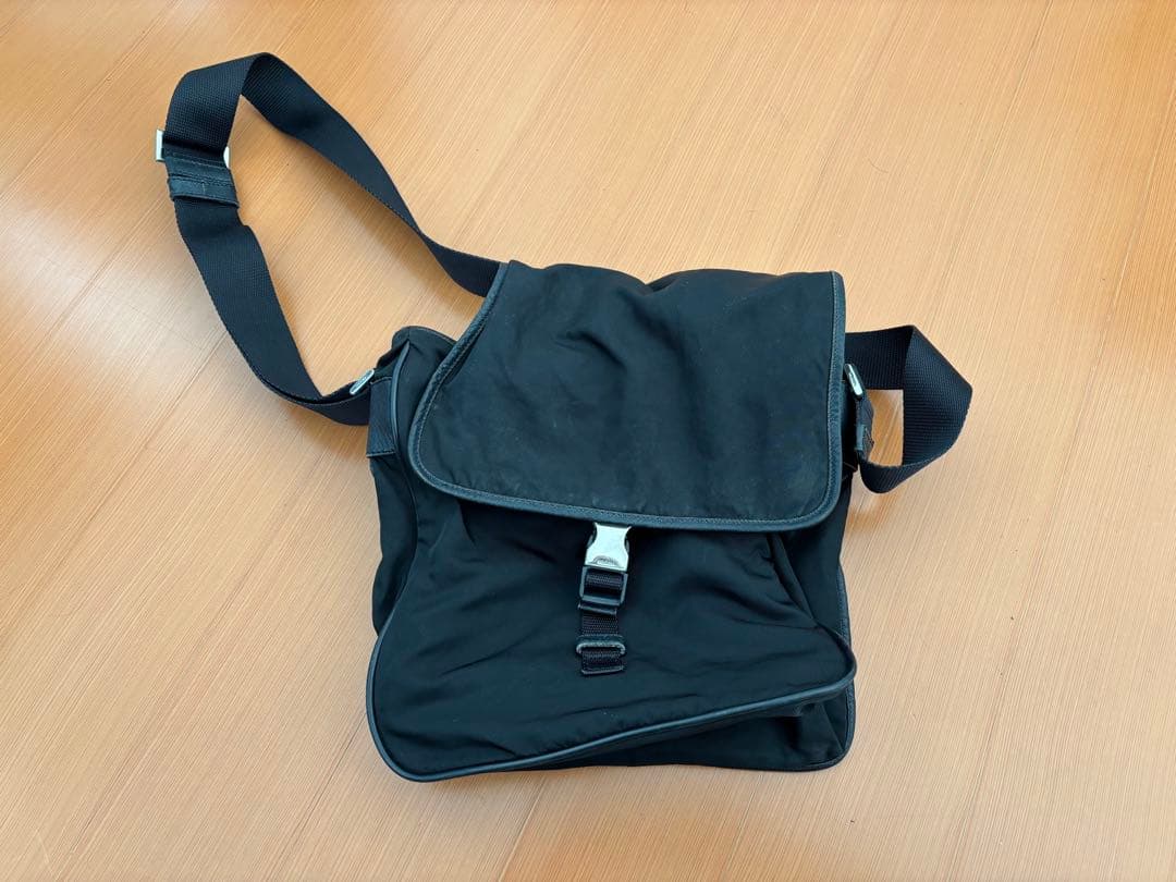 PRADA（プラダ）ミラノ ナイロン ショルダーバッグ／メッセンジャーバッグ PRADA/プラダ】よりナイロンショルダーバッグを買取入荷致しました