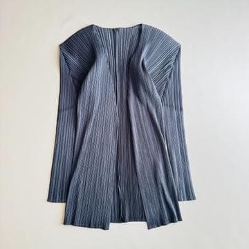 美品✨プリーツプリーズ イッセイミヤケ 長袖カーディガン グレー 3 L