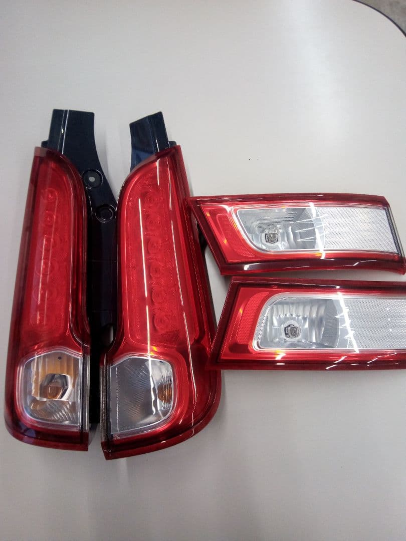 スズキ スペーシア MK32S 純正 テールランプ - メルカリ