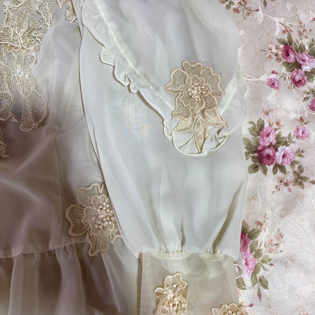 アトリエまりこ♡お花モチーフとレースのブラウス・ノンノンドール