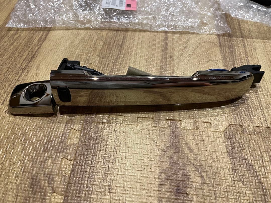y*y様 セレナc27ニスモ 純正クロームメッキドアハンドル1台分セット