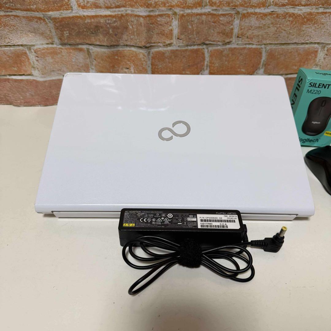 富士通タッチノートPC 2K画面 Corei5 SSDサクサク起動 Win11 - メルカリ