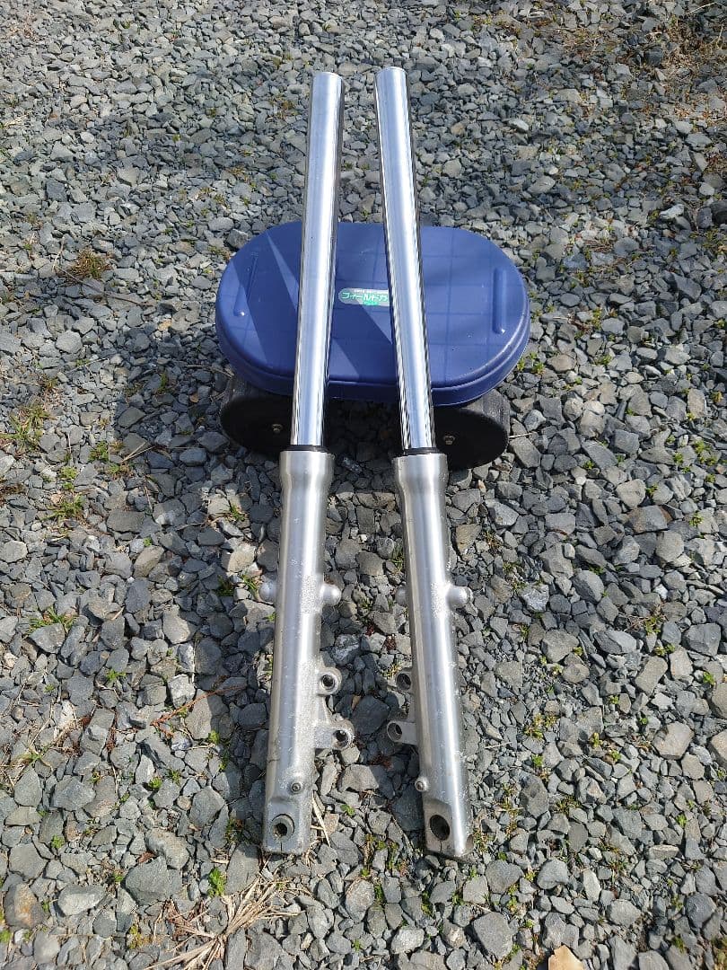 ゼファー400　純正フロントフォーク カワサキ（Kawasaki） ゼファー400 フロントフォーク 左右 純正 中古